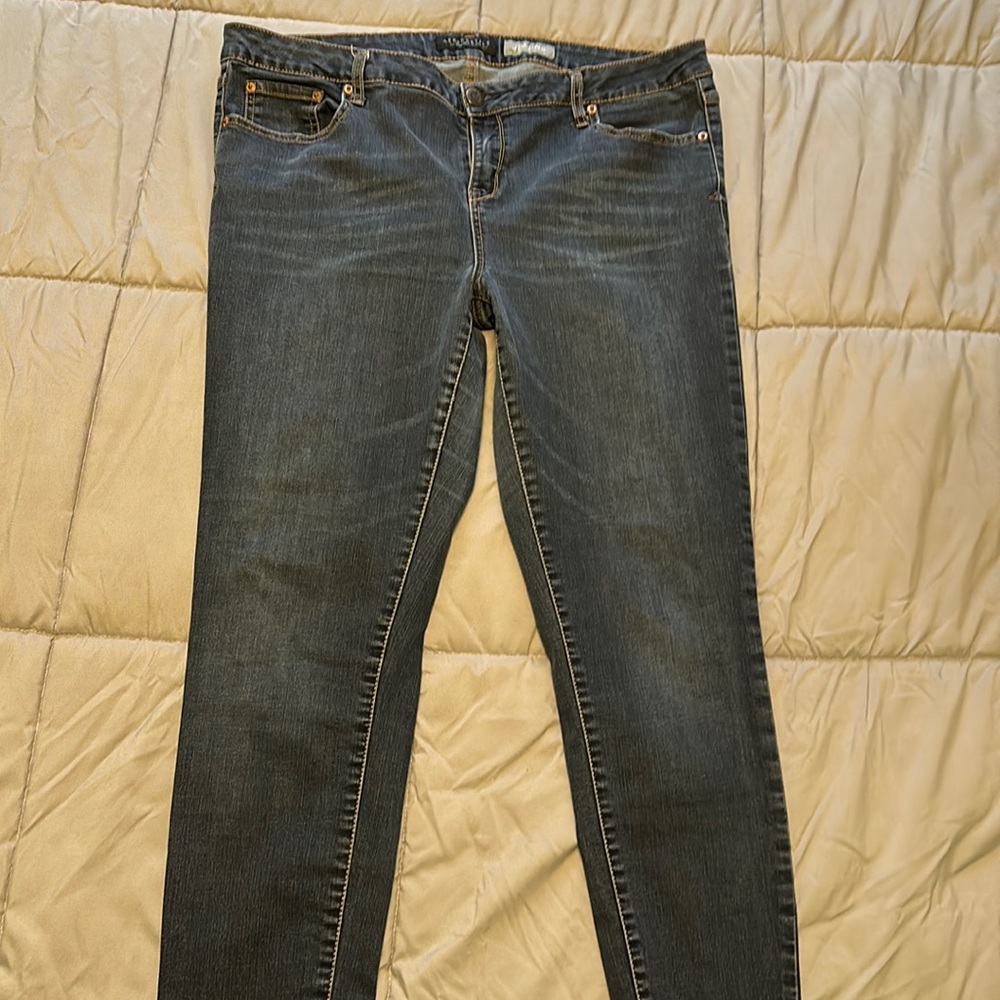 Aeropostale size 18 women’s Jeggings.